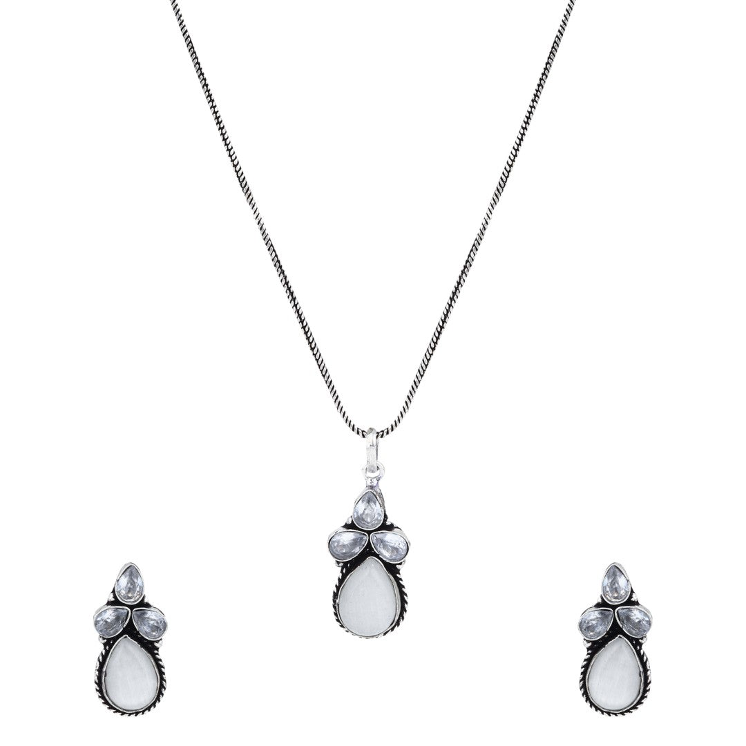 Silver Oxidised finish Pearl & Stone  pendant Set White