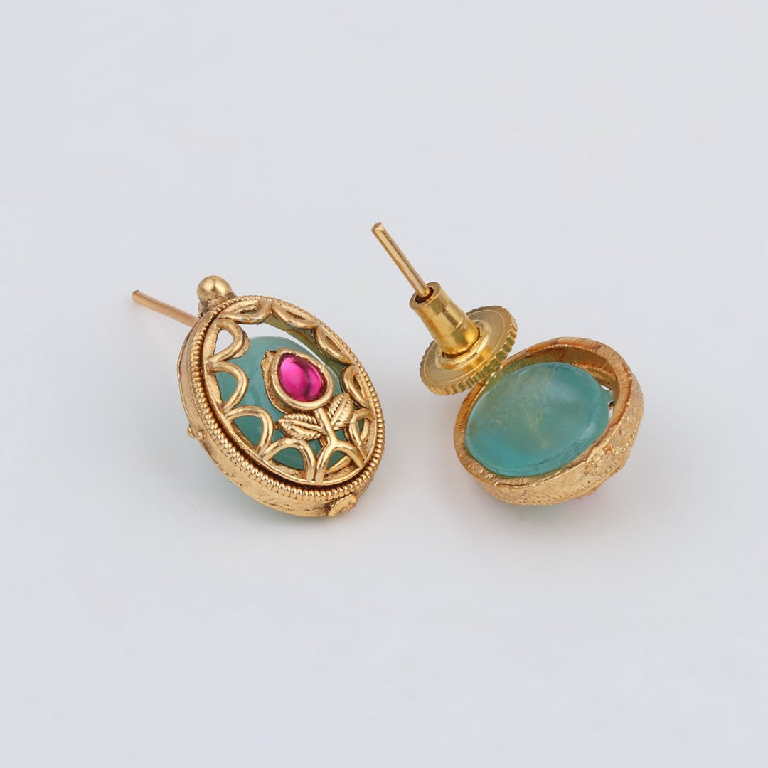 Floral Kundan Pendant Necklace & Stud Earrings Set