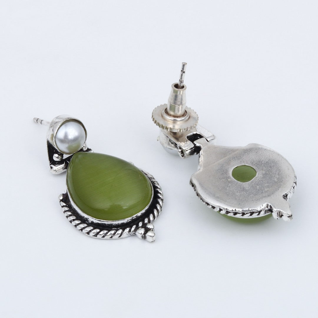 Pearl & Stone tear drop earring - Lime