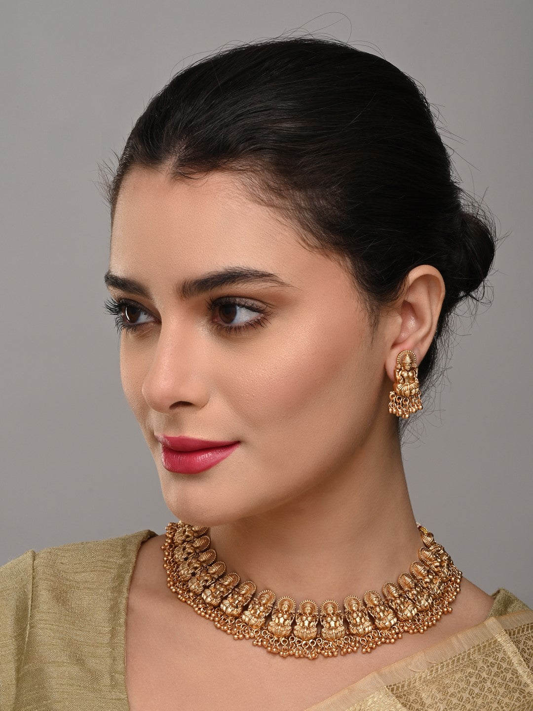 Traditional Temple Jewellery Set with Ghungroo Drops