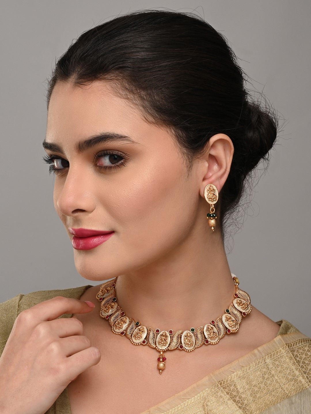 Temple Style Necklace Set with Mother of Pearl