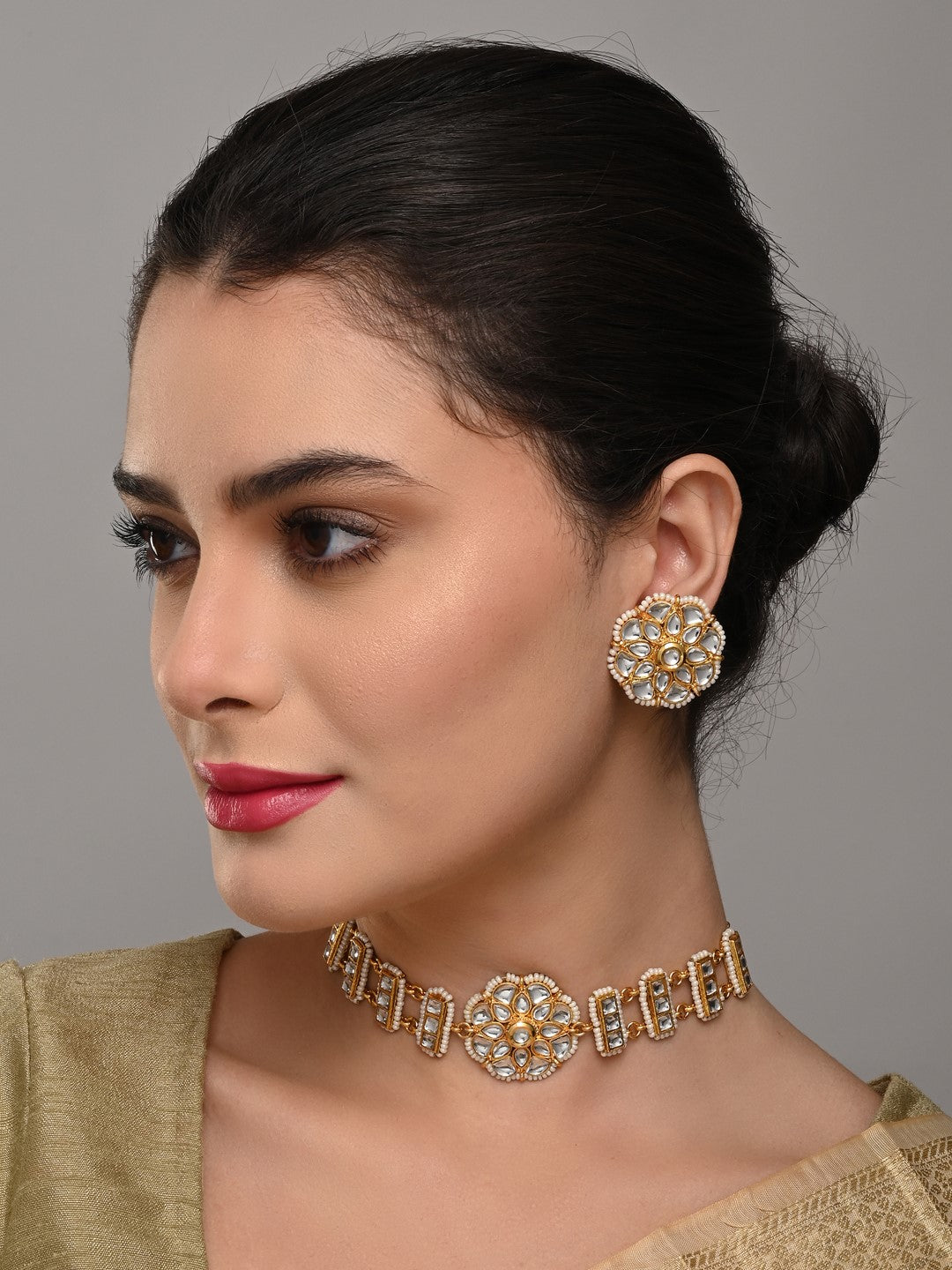 Kundan Choker Necklace Set with Stud Earrings