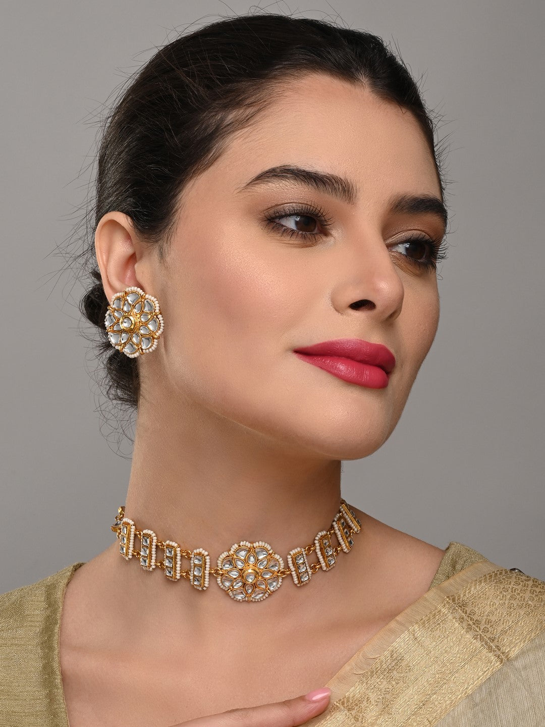 Kundan Choker Necklace Set with Stud Earrings