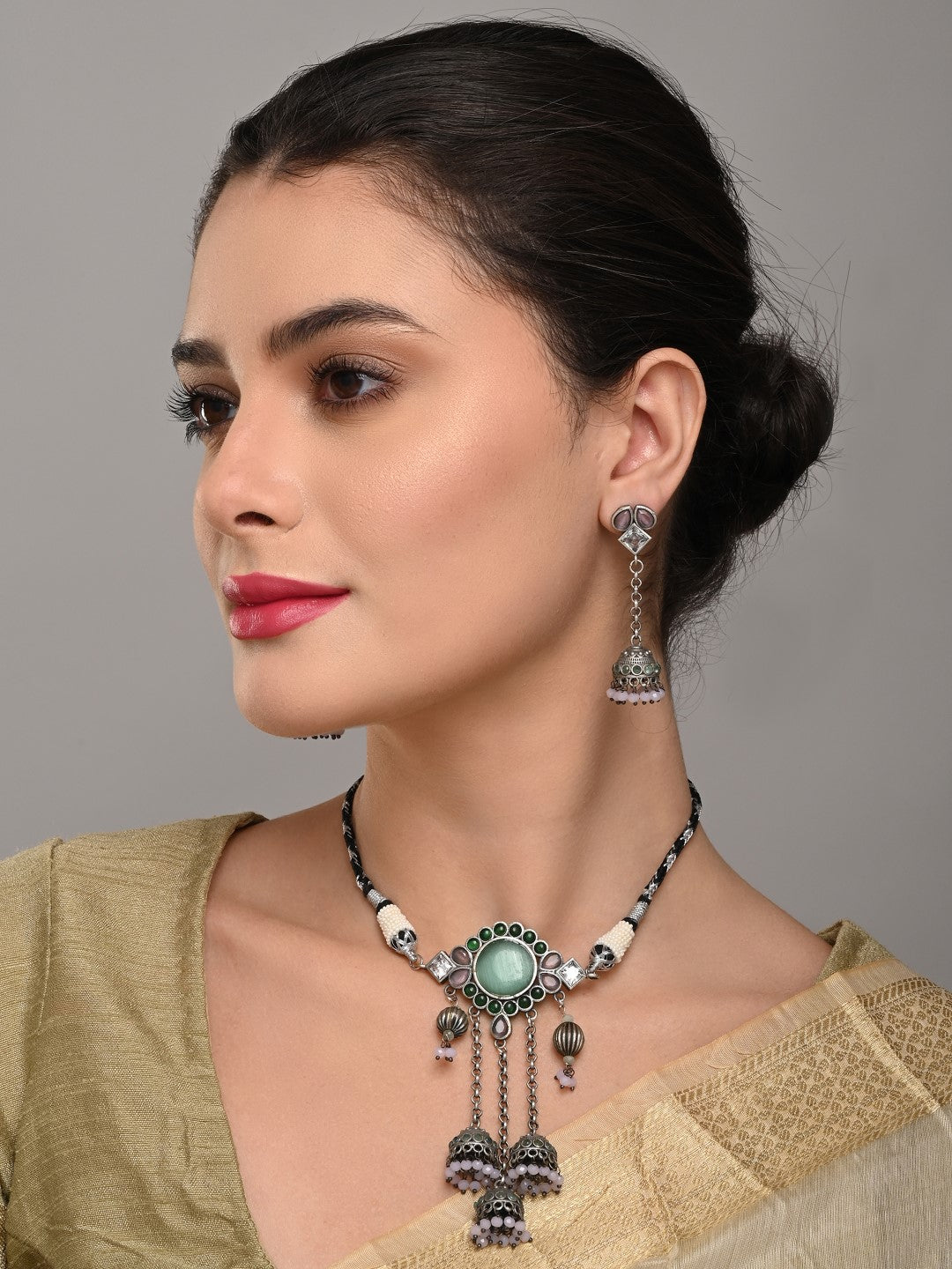 Delicate choker Necklace set