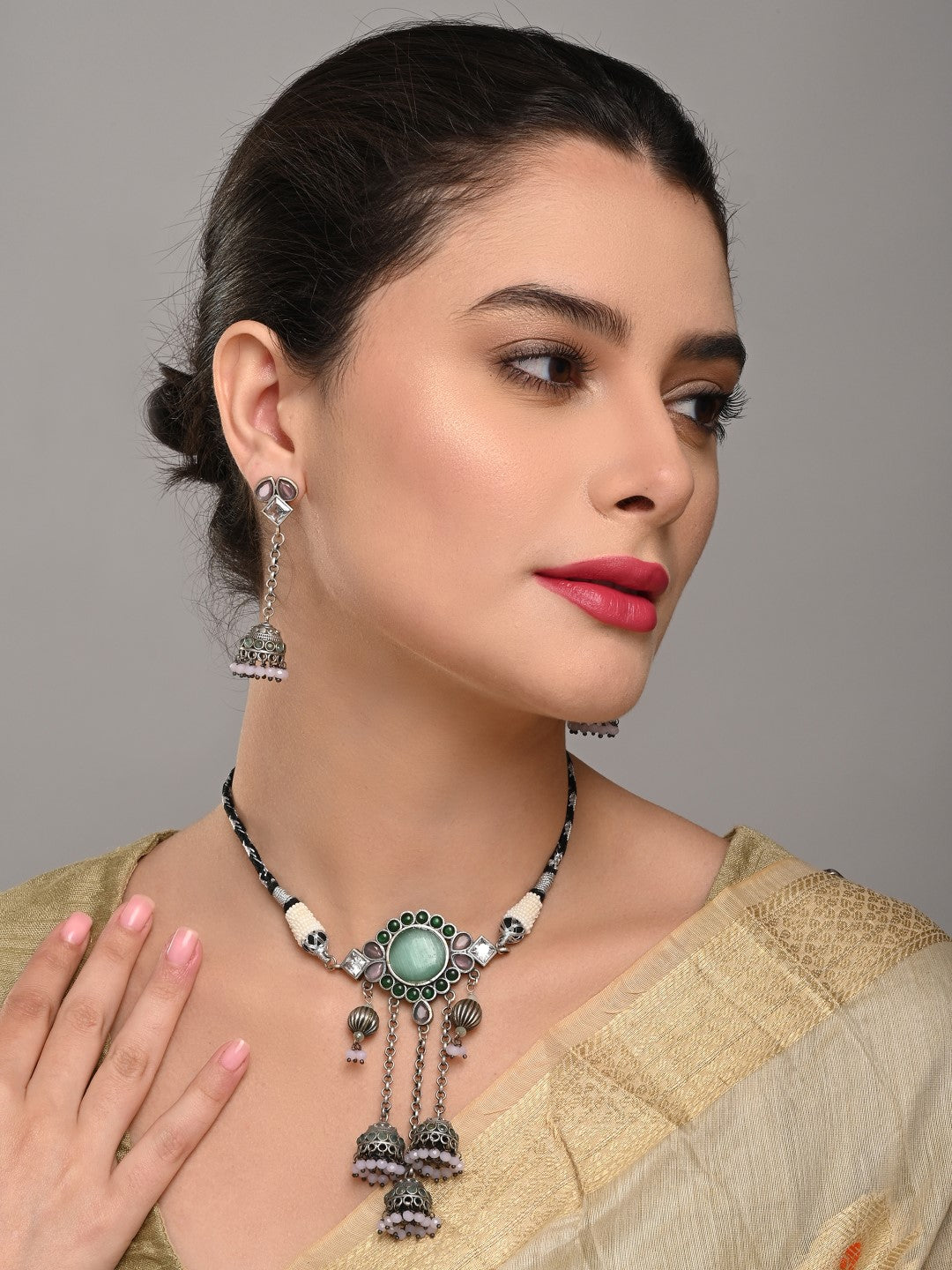 Delicate choker Necklace set