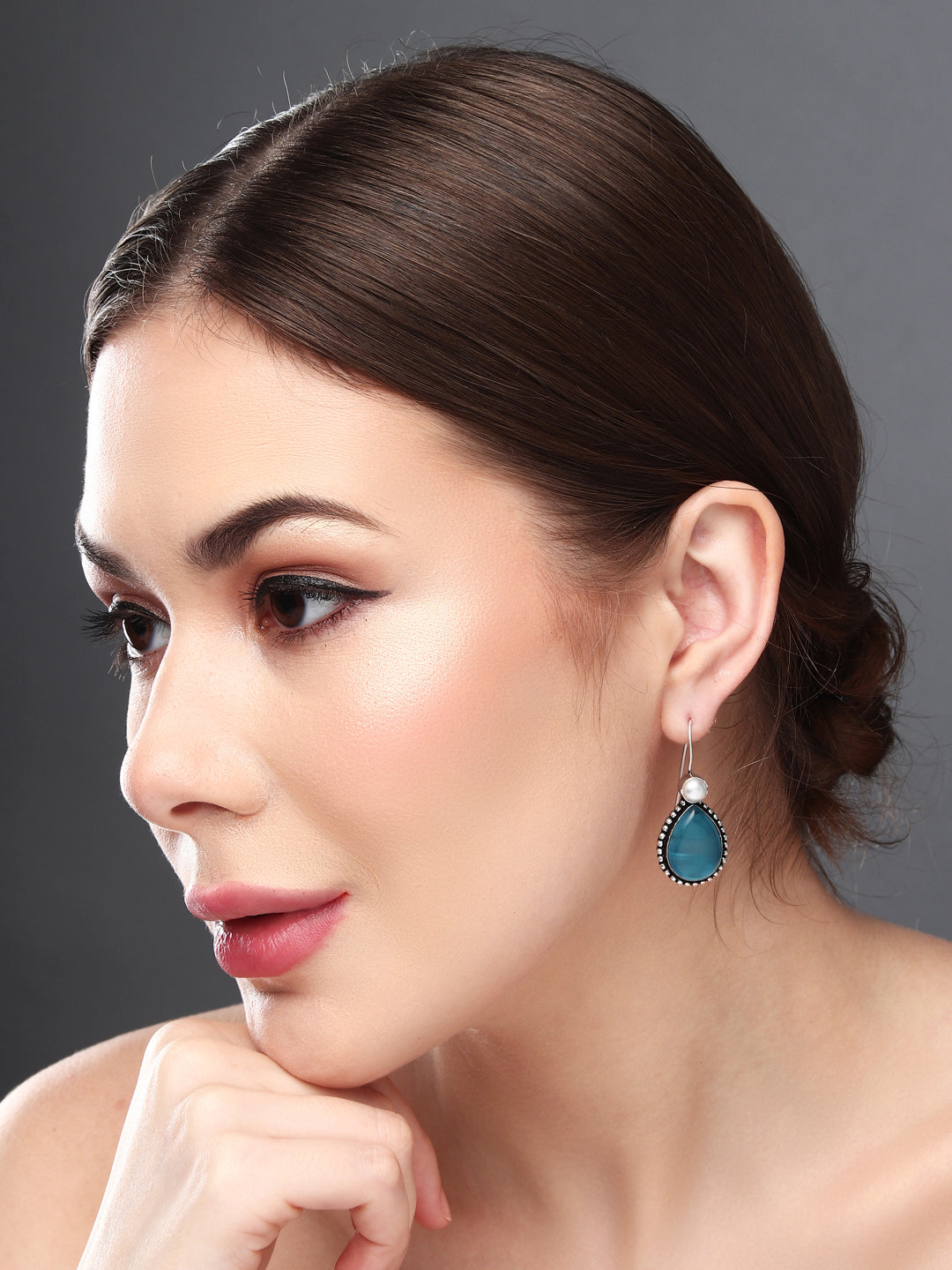 Set of two Monalisa drop earrings - White & Blue