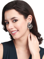 Pear shaped Stud Earring