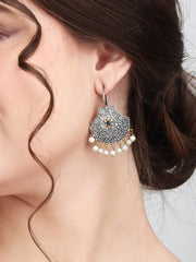 creascent Drop Earring