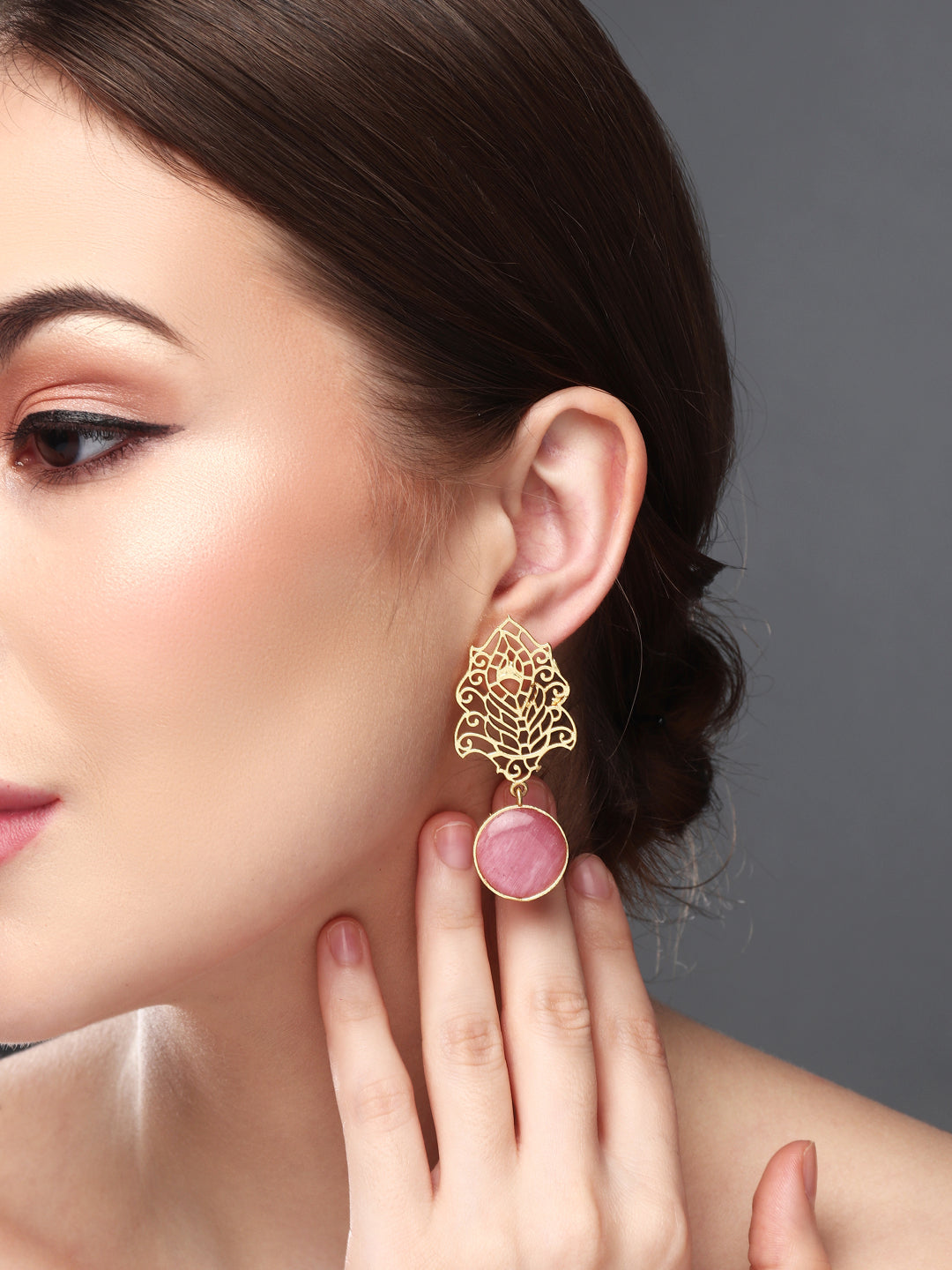 Drop Earring with filligiri leaf Pink